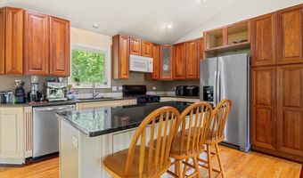 25612 W Woodlawn Ave, Antioch, IL 60002