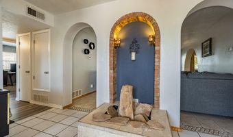 10817 LOWE St NE, Albuquerque, NM 87111