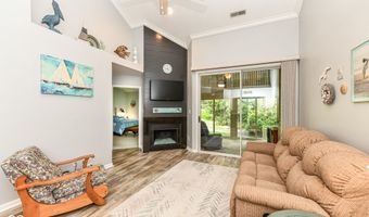 8091 Farmhurst Ln, Indianapolis, IN 46236