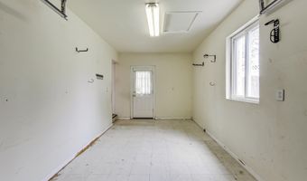 8617 LYNBROOK Dr, Bethesda, MD 20814