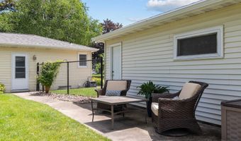 2213 N BENNETT St, Appleton, WI 54914