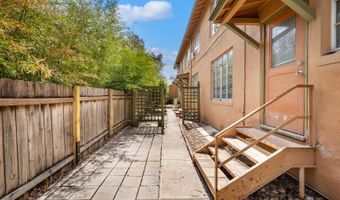111 GRANDVIEW Pl, Alamo Heights, TX 78209
