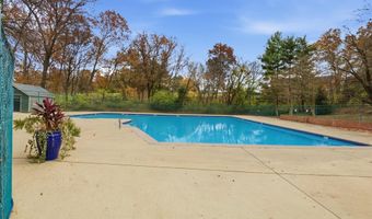 1415 S EDGEWOOD St 458, Arlington, VA 22204