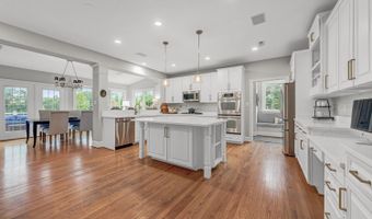 43079 LAGO GALLERIE Ct, Ashburn, VA 20148