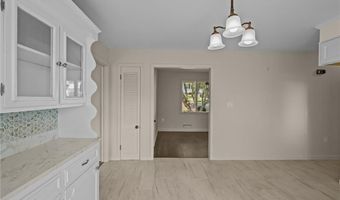 2 Julia Dr, North Providence, RI 02911