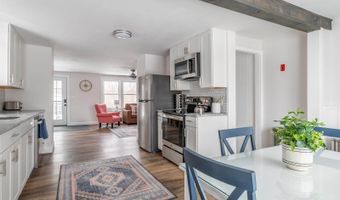 466 Essex St, Bangor, ME 04401