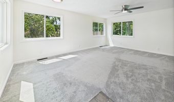5 Willow Rd, Anderson, IN 46011
