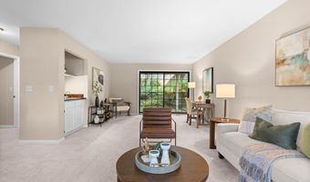 2250 Rivenoak Ct, Ann Arbor, MI 48103