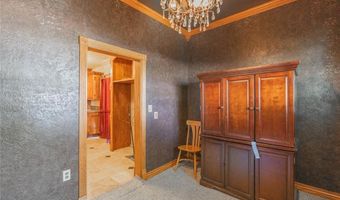 701 S 6th St, Chickasha, OK 73018