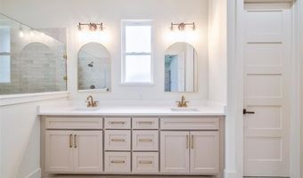 208 Woody, Alvord, TX 76225