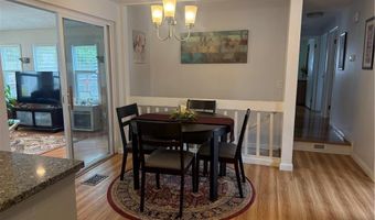 124 Zinnia Dr, Cranston, RI 02920