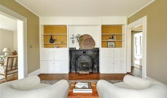 53 Jennys Ln, Barrington, RI 02806