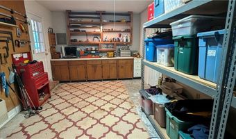 222 Shallowbrook Dr, Advance, NC 27006