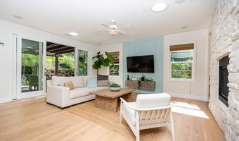 6658 Thrasher Pl, Carlsbad, CA 92011