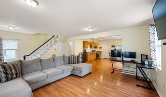 211 S MAIN St, Bridgeville, DE 19933