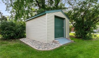 1118 Hawthorne St, Alexandria, MN 56308