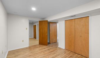 7100 OLD CHAPEL Dr, Bowie, MD 20715
