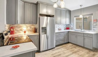 7700 Parkway Dr 17, La Mesa, CA 91942