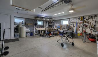 205 E SAVANNAH Rd, Lewes, DE 19958