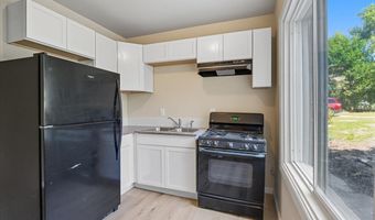 42432 N Lake Ave, Antioch, IL 60002