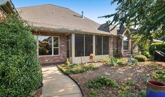 903 SW Edinburgh Ave, Bentonville, AR 72713