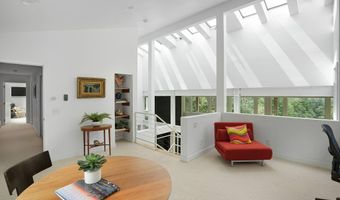 103 Long View Dr, Becket, MA 01223