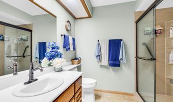 9802 Lyncarol Dr, La Mesa, CA 91941