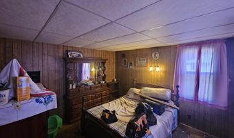 702 S Durbin St, Bicknell, IN 47512