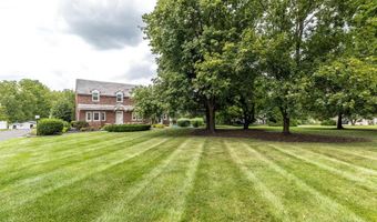 153 W BUTLER Ave, Chalfont, PA 18914