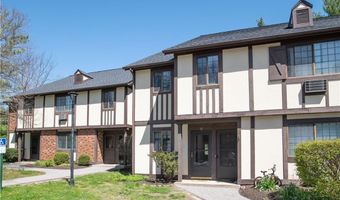 17 Eden Ct 17, Brookfield, CT 06804