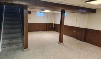 609 E 19th St, Atlantic, IA 50022