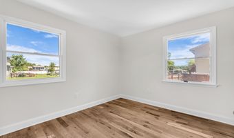 68 Sherman Ave, Bayville, NJ 08721