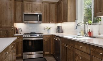968 NE Paula Dr, Bend, OR 97701