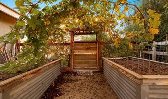 33660 White Feather, Acton, CA 93510