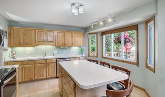 1443 Mckinley Ct, Anoka, MN 55303