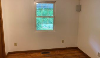 6403 Millstone Rd, Apple Grove, WV 25502