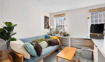 73 Thames St B, Newport, RI 02840