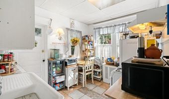 29 E GLOUCESTER Pike, Barrington, NJ 08007