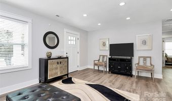2201 Edison St, Charlotte, NC 28206