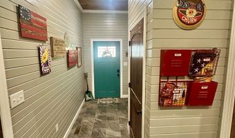 674 Cantrell Rd, Big Sandy, TN 38221