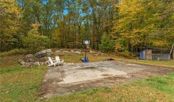 75 Staghead Dr, Burrillville, RI 02859