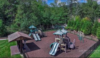62 Crestview Ln, Banner Elk, NC 28604