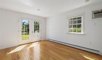 9 Spring St, Jamestown, RI 02835