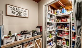 750 N Adams Ave, Buffalo, WY 82834