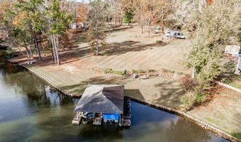 201 Lakeshore Dr, Eatonton, GA 31024