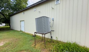 518 3rd Ave, Alton, KS 67623