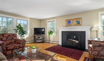 94 Abbott Run Valley Rd, Cumberland, RI 02864