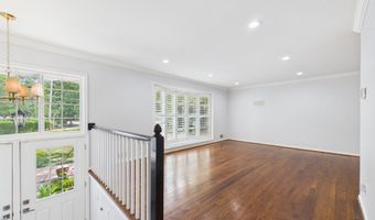 9201 CHERRYTREE Dr, Alexandria, VA 22309