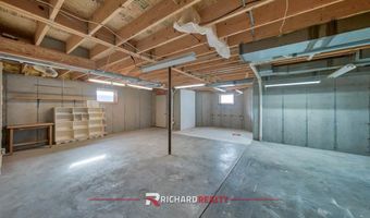 27 Longhorn Dr, Cody, WY 82414