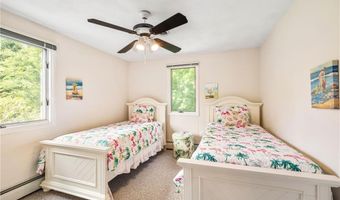 264 Boston Neck Rd, Narragansett, RI 02882